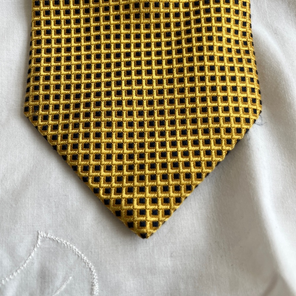 Brooks Gold and Black Geometric Silk Tie